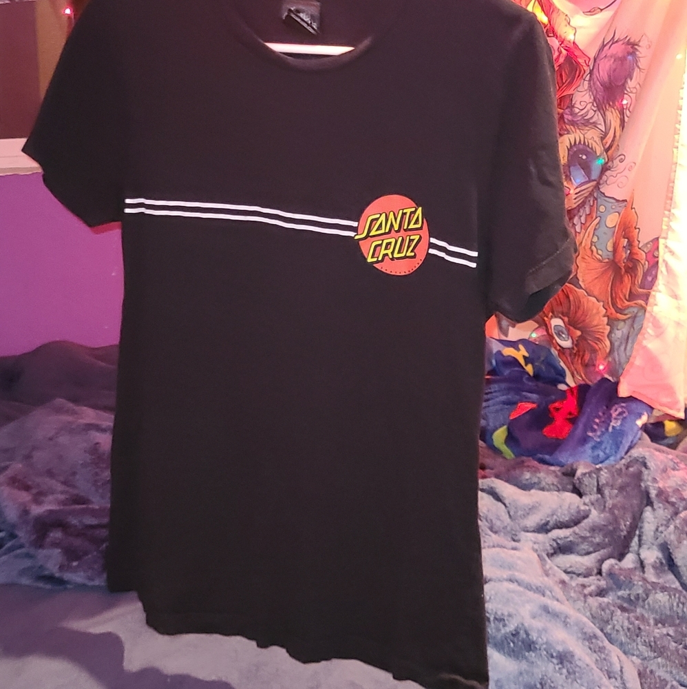 Santa Cruz Tee
